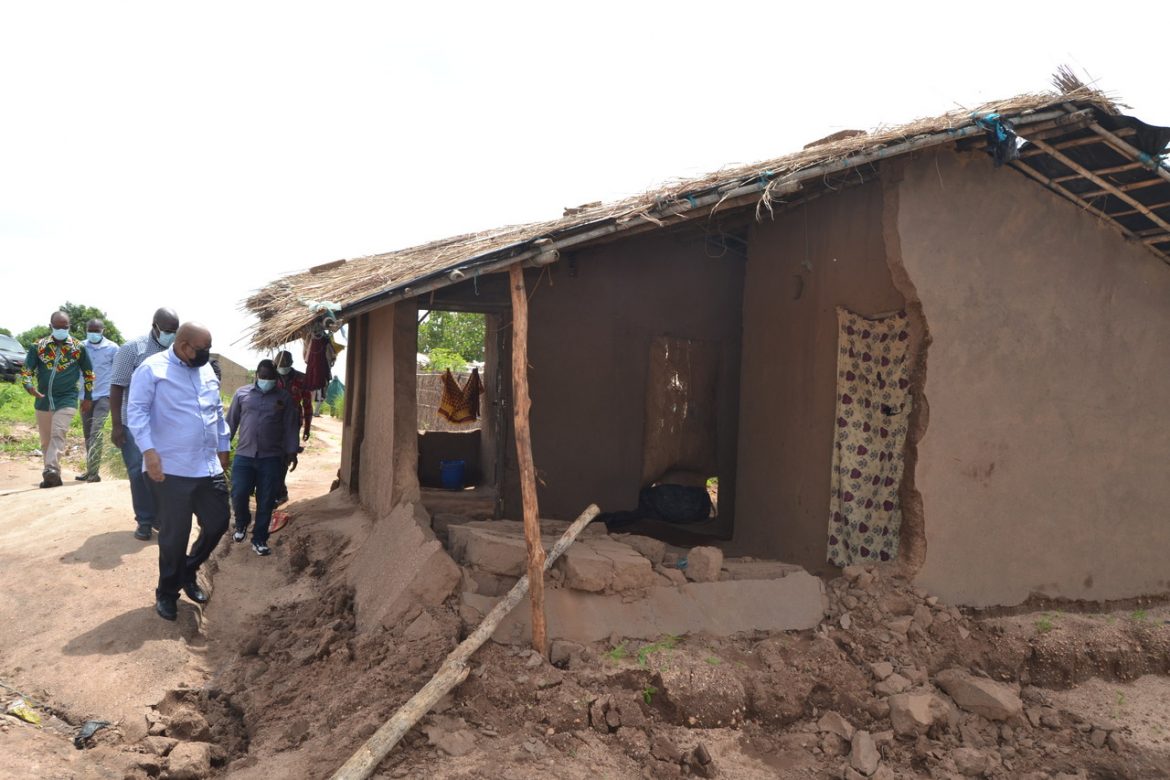 “Ana” mata e destrói mais de 2 mil casas no distrito de Nampula