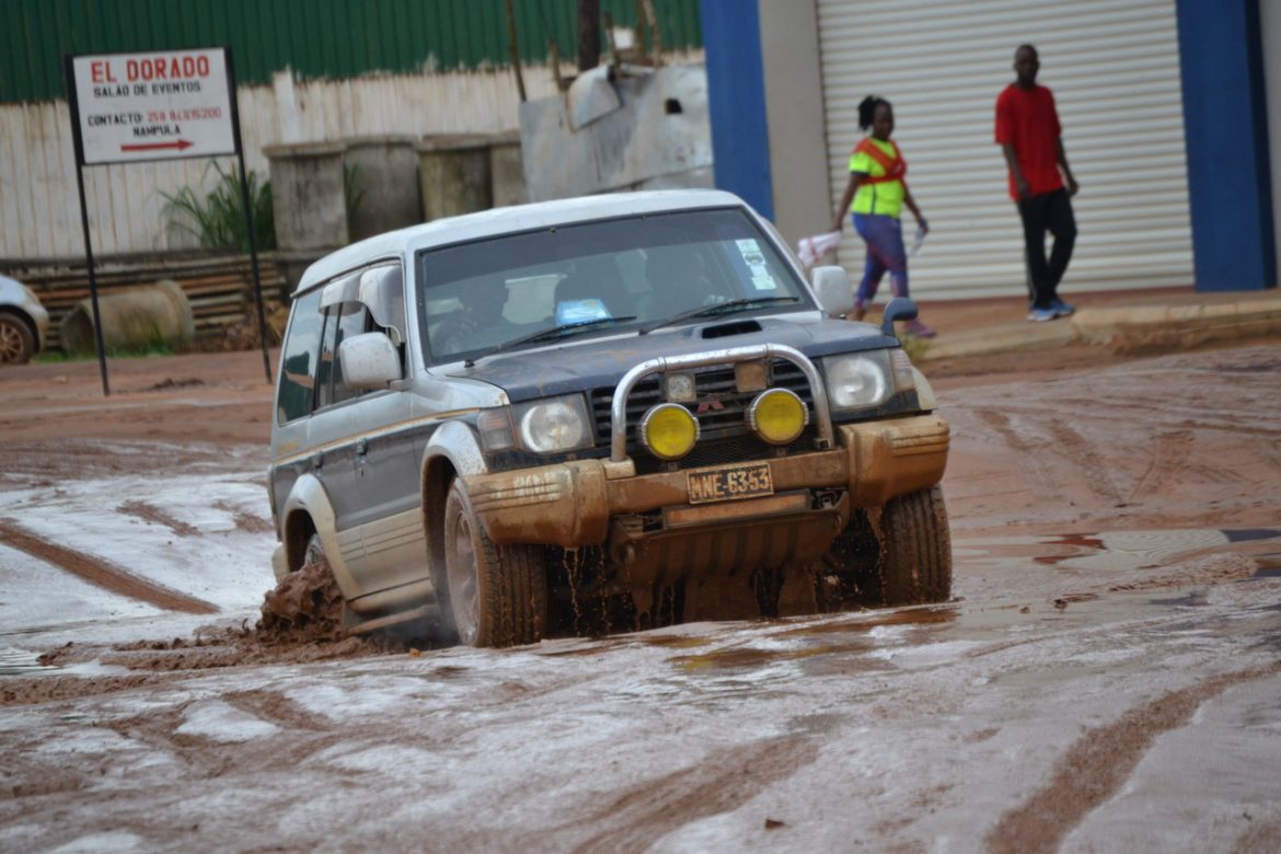 Erosão acelera degradação de estradas em Muhala expansão