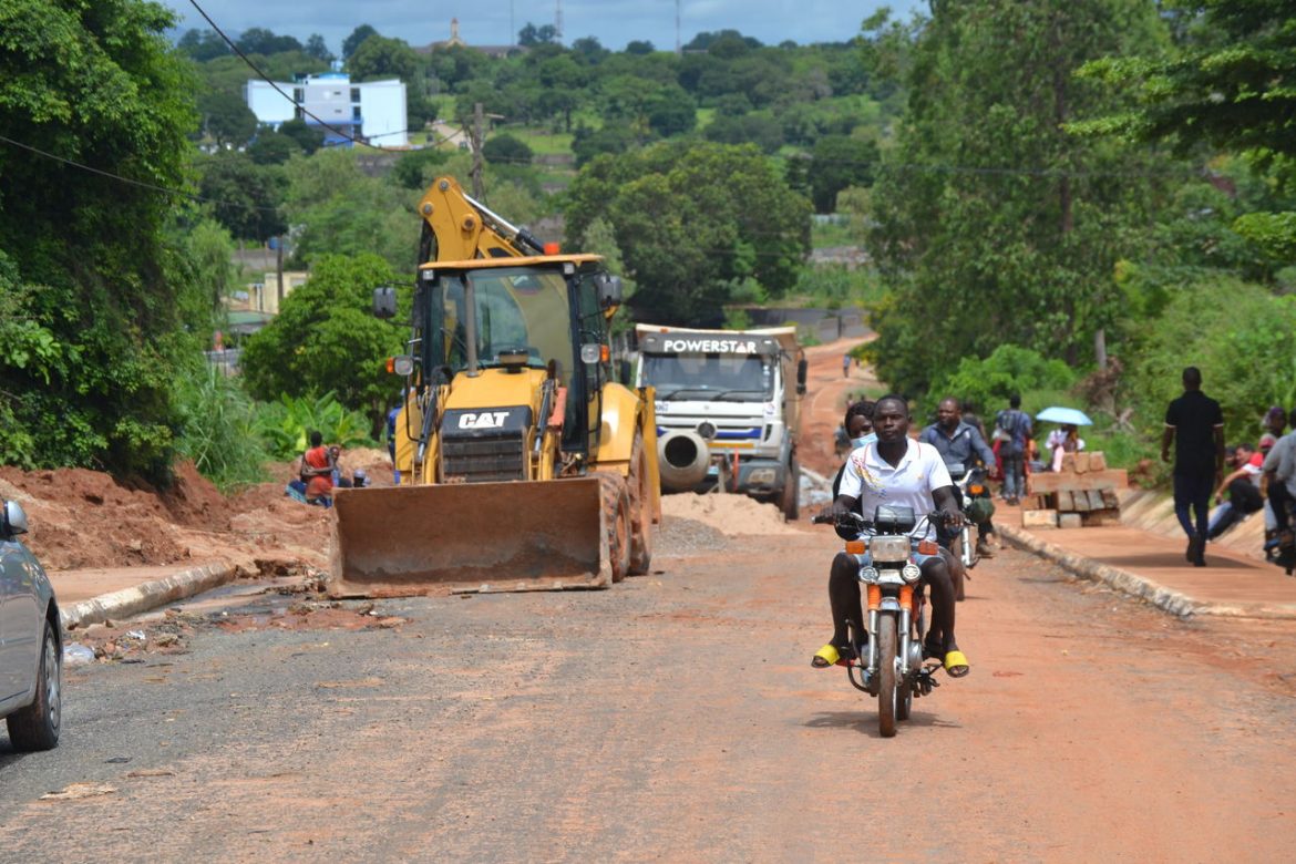 Obras de correcção da estrada de Marrere continuam paralisadas