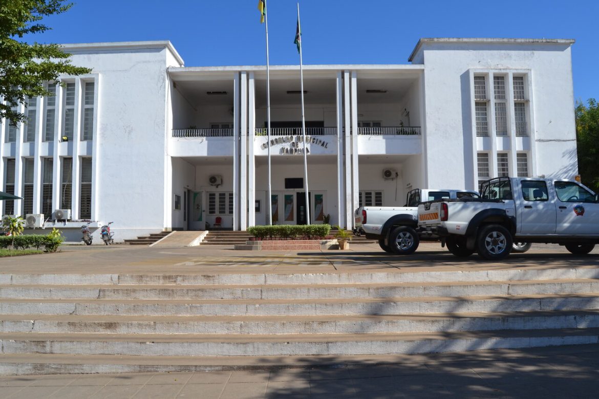 Dois funcionários do Município expulsos por envolvimento em corrupção