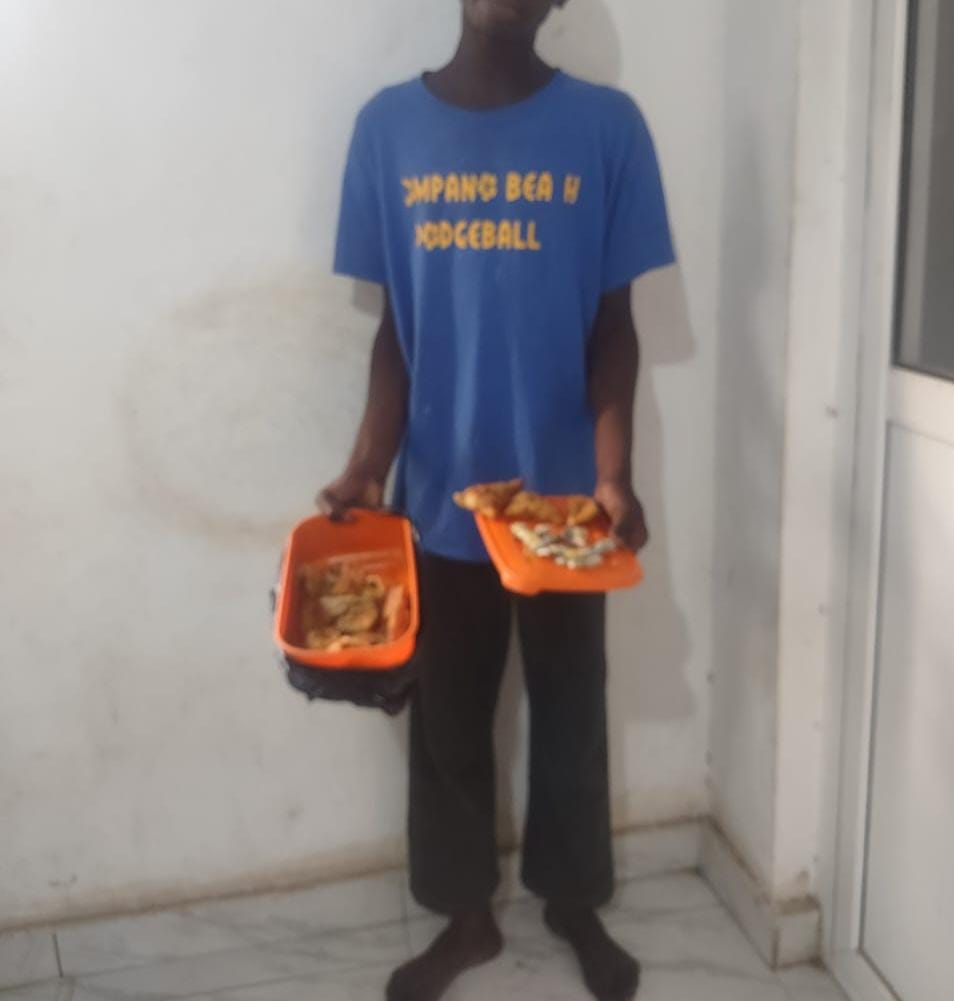 Detido por vender chamuças recheadas com soruma