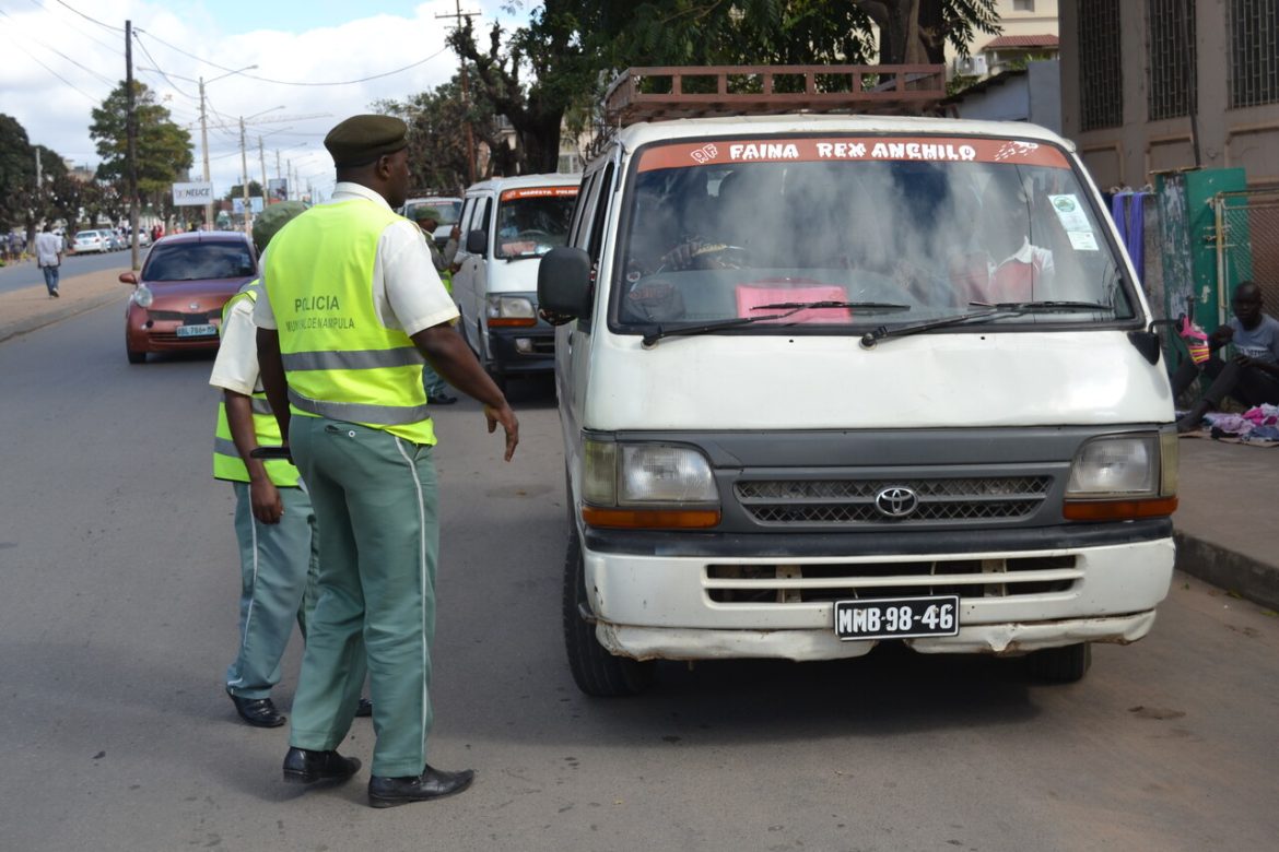 Polícia Municipal “caça” chapeiros indisciplinados