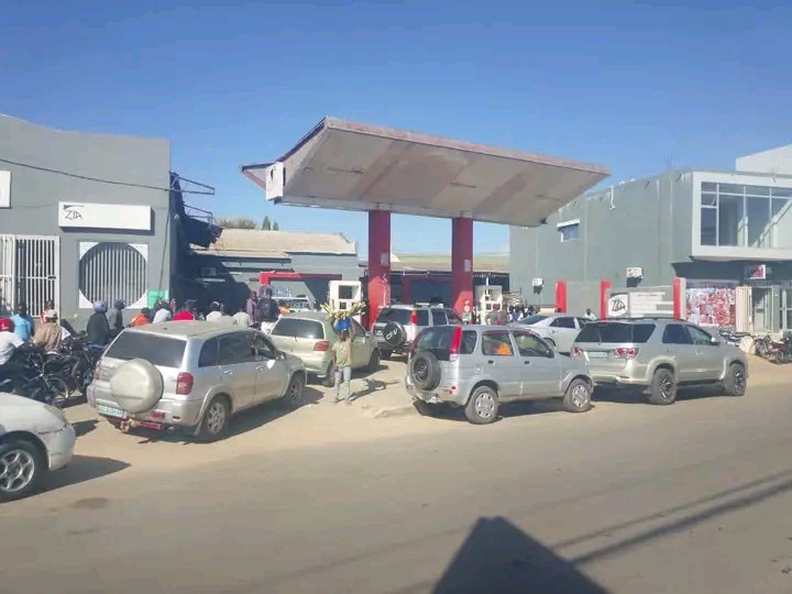 Quatro meses depois: Para trás as filas nas bombas de combustível em Nampula